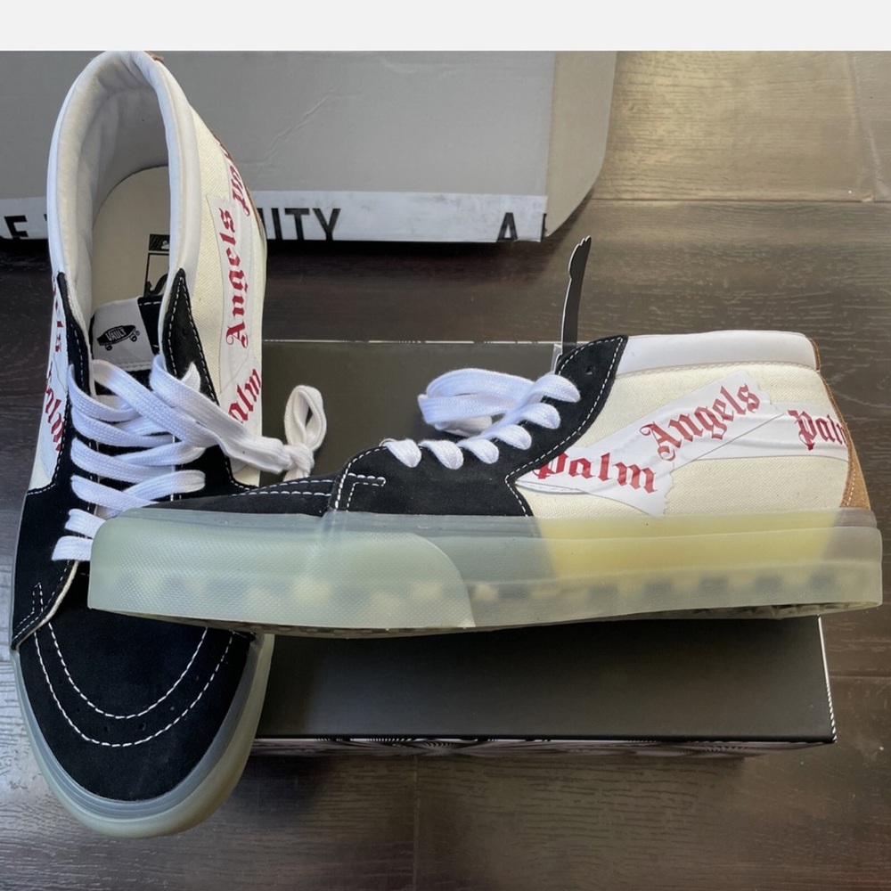 NWT Vans Palm Angels Black and White High-Tops with Red Accents 9M 10.5W - Picture 3 of 4